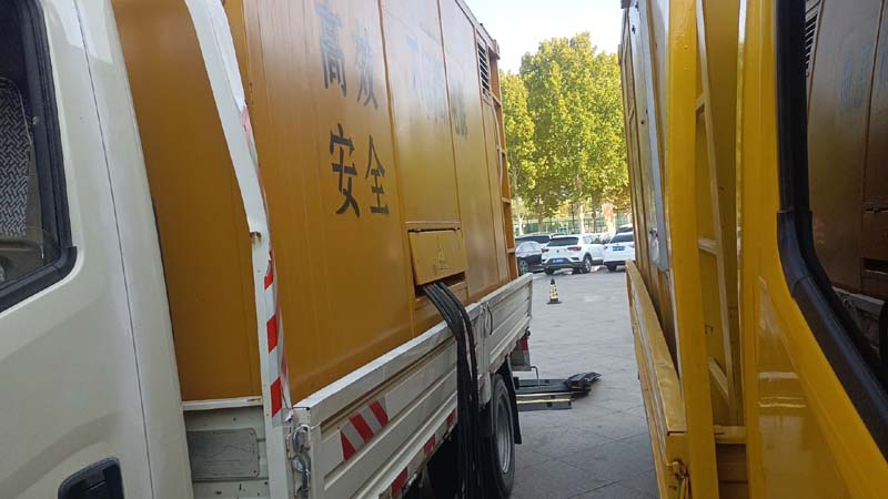 塔河如何判断柴油发电机组和UPS电源的切换时间是否符合要求？