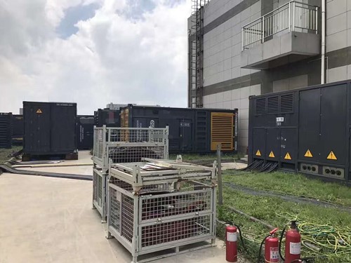 塔河除了定期检查，还有哪些方法可以及时发现接触式转速表探头的磨损？
