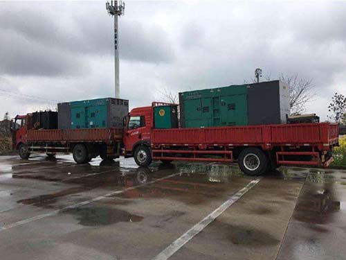 塔河涂抹密封胶后，需要等待多长时间才能安装水冷式机油散热器密封件？